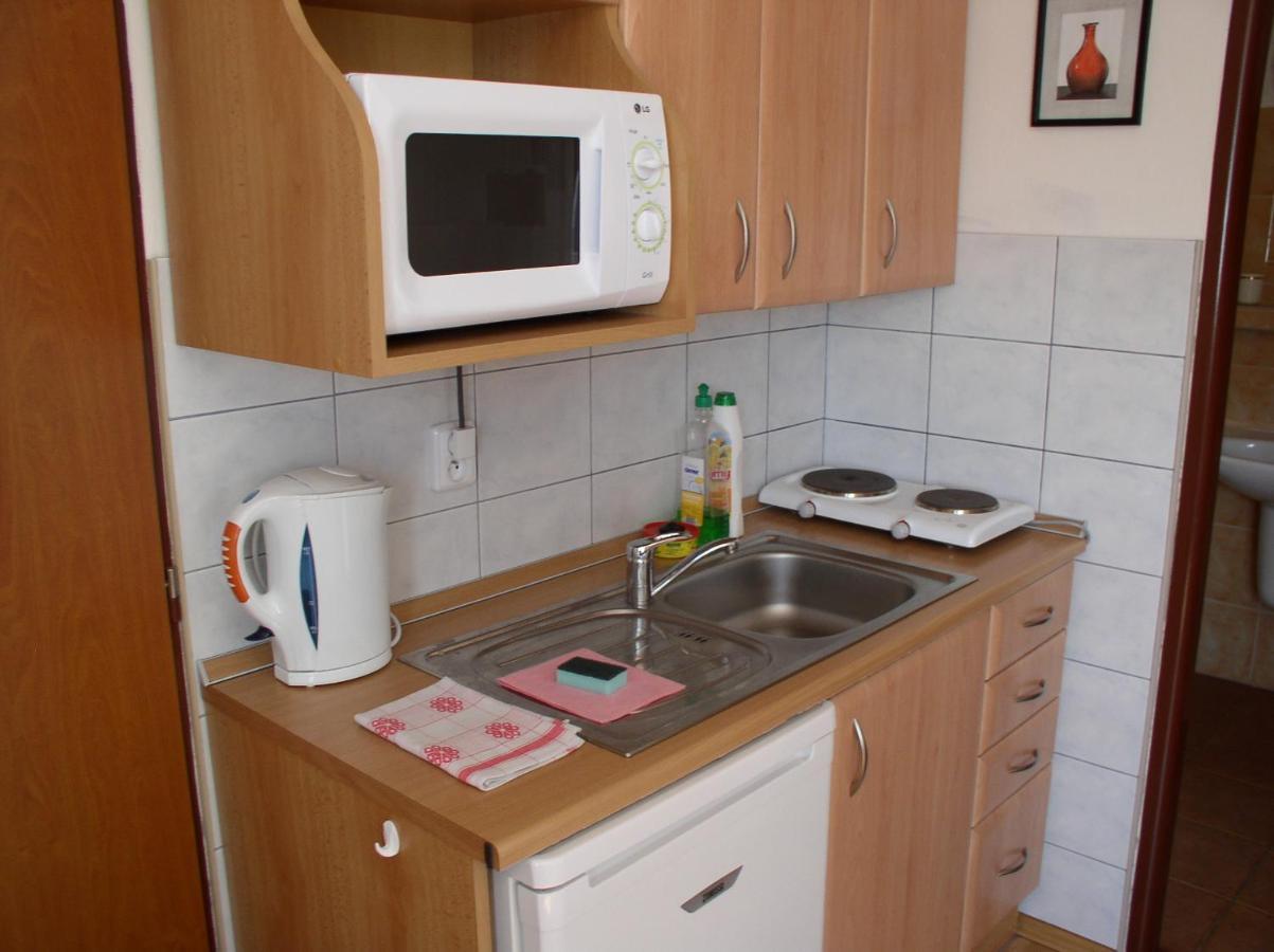 Liptovský Mikuláš Apartments Iris מראה חיצוני תמונה