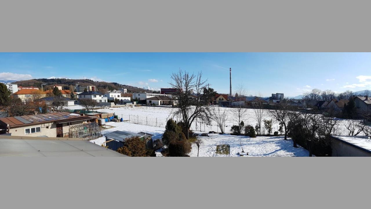 Liptovský Mikuláš Apartments Iris מראה חיצוני תמונה