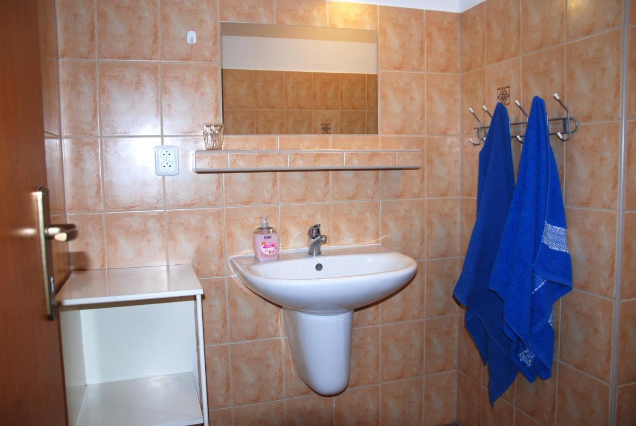 Liptovský Mikuláš Apartments Iris מראה חיצוני תמונה